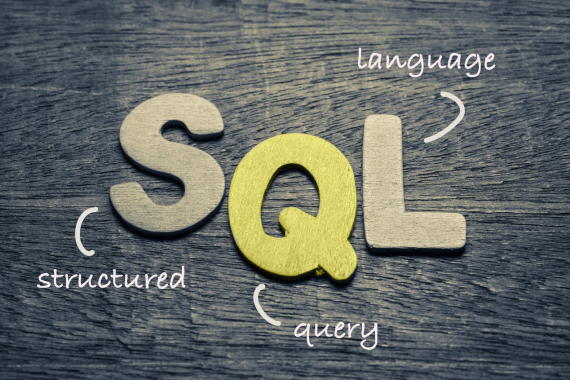 SQL چیست؟